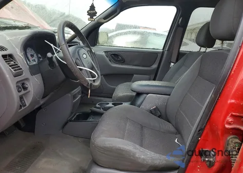 2002 Ford Escape Xlt из США, поврежденный, VIN 1FMYU04182KD95610